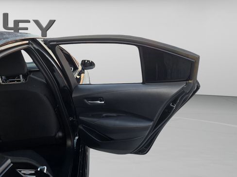 Used 2025 Toyota Corolla SE image 29