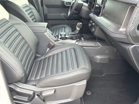 Used 2025 Ford Bronco 4-Door image 12