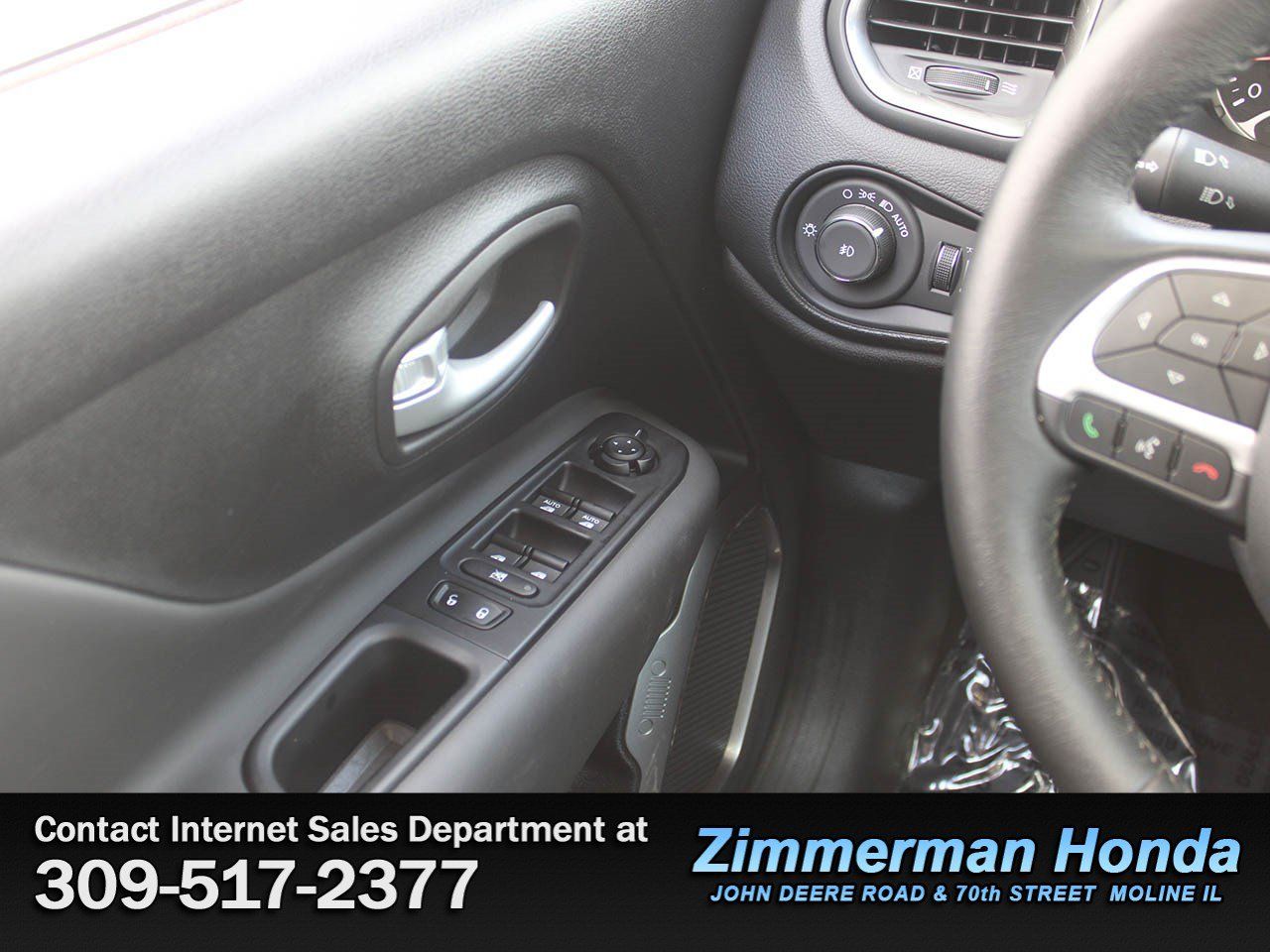 Used 2023 Jeep Renegade Limited w/ Sun/Sound Group AWD/4WD image 15