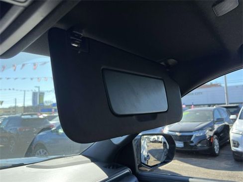 Used 2023 Chevrolet Suburban RST image 32