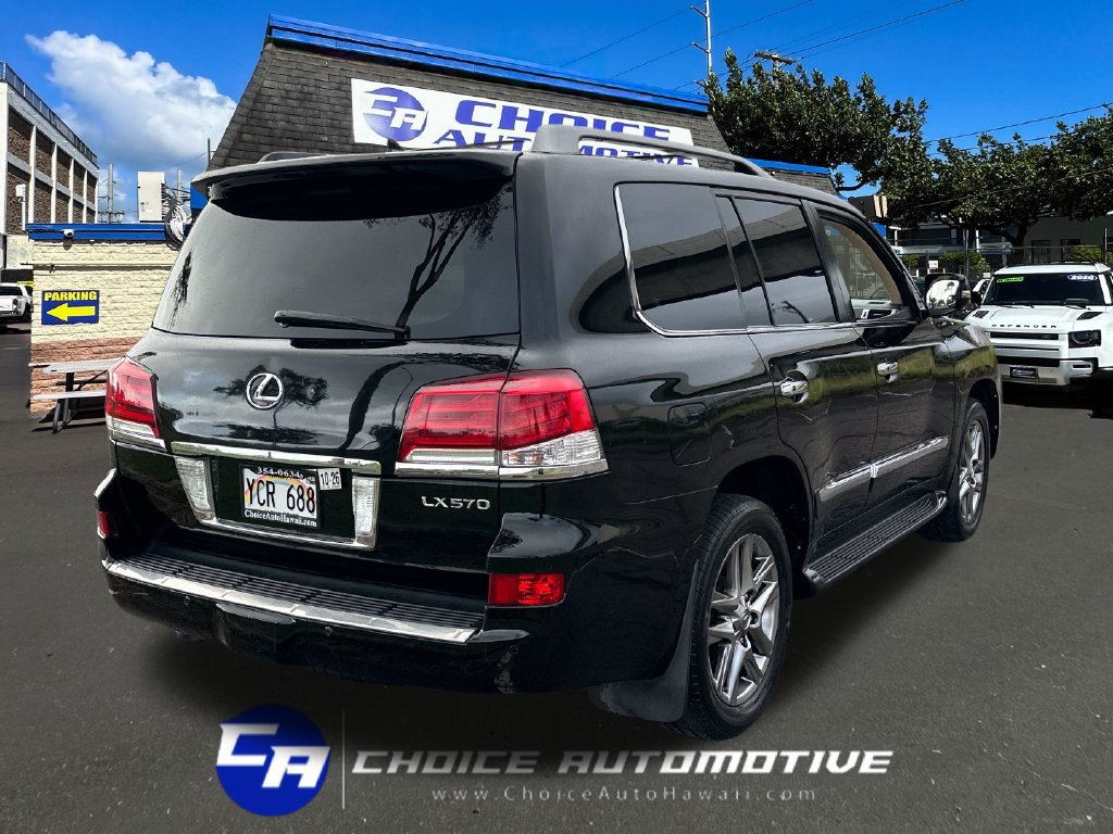 Used 2013 Lexus LX 570 4WD w/ Luxury Pkg w/Pre-crash image 8