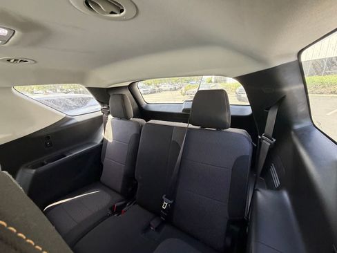 Used 2019 Chevrolet Traverse LS FWD image 5