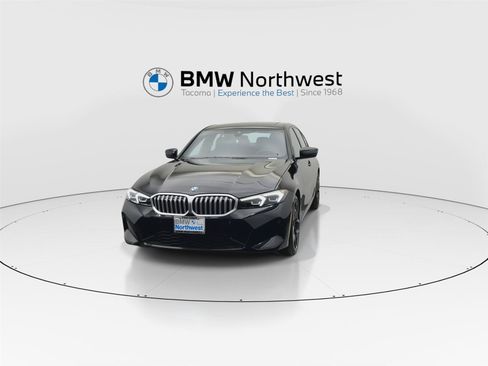 Used 2026 BMW 330i xDrive Sedan w/ M Sport Package AWD/4WD image 8