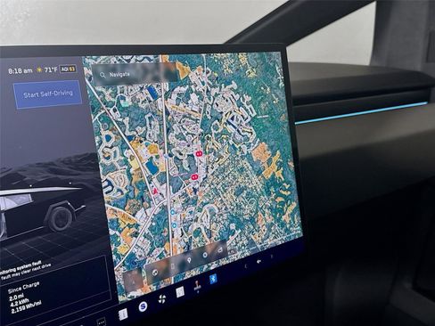 Used 2024 Tesla Cybertruck AWD Crew Cab image 8