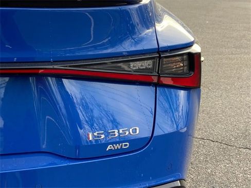 Certified 2022 Lexus IS 350 F Sport image 32