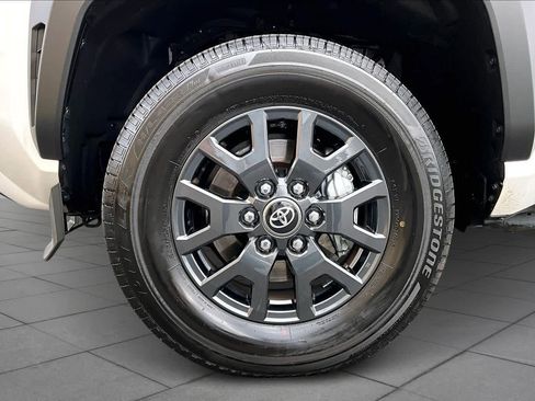 Certified 2025 Toyota 4Runner SR5 image 9