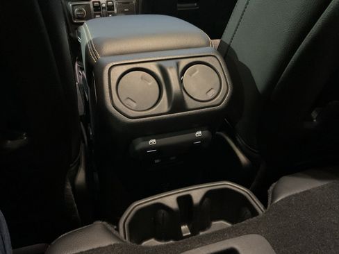 Used 2024 Jeep Wrangler Sahara image 17