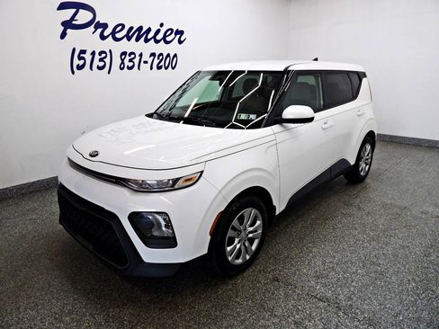 Used 2020 Kia Soul LX FWD image 1