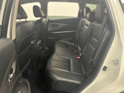Used 2022 Nissan Murano SV w/ SV Midnight Edition Package image 13