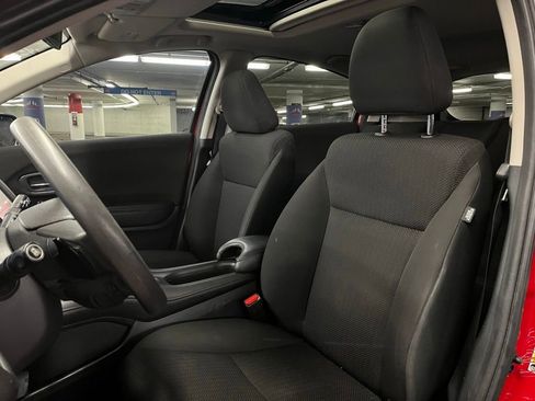 Used 2017 Honda HR-V EX image 13