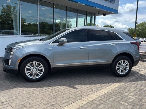 Used 2024 Cadillac XT5 Luxury FWD image 2