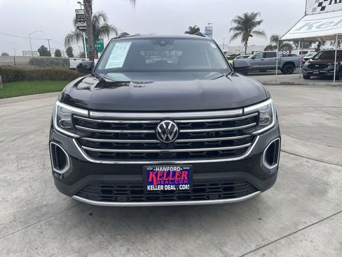 Used 2024 Volkswagen Atlas SE image 3