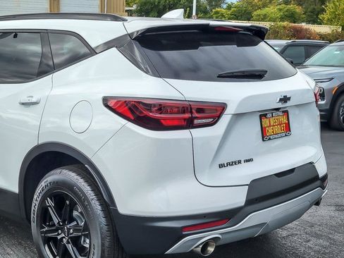 New 2025 Chevrolet Blazer LT w/ Midnight/Sport Edition image 27
