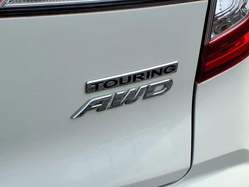 Used 2019 Honda Pilot Touring image 6