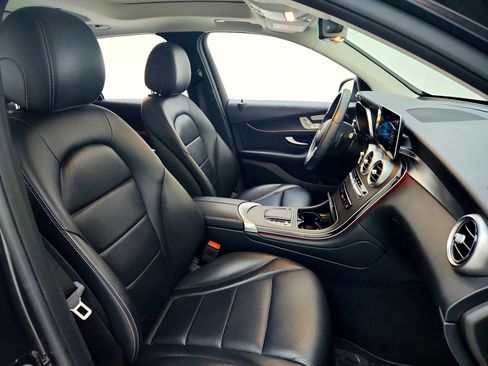 Certified 2021 Mercedes-Benz GLC 300 image 25