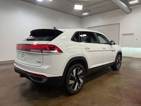 Used 2024 Volkswagen Atlas Cross Sport SE w/ Panoramic Sunroof Package AWD/4WD image 33