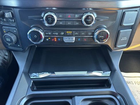 New 2026 Ford F250 Lariat w/ Black Appearance Package image 46