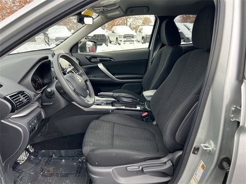 Used 2024 Mitsubishi Eclipse Cross Black Edition image 4