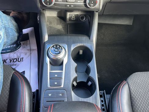 Used 2024 Ford Escape ST-Line image 22