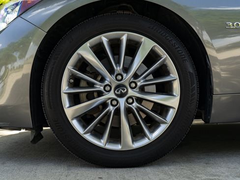 Used 2018 INFINITI Q50 Luxe RWD image 14