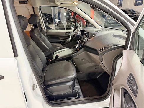 Used 2022 Ford Transit Connect XL image 36