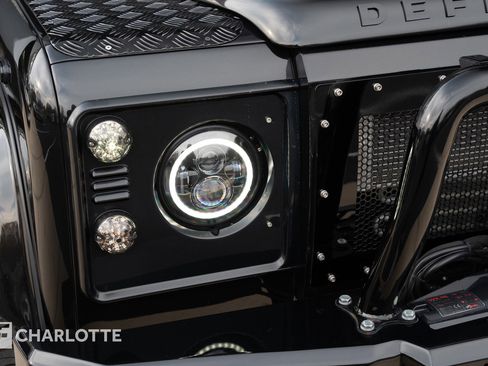 Used 1987 Land Rover Defender 110 image 5