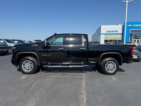 Used 2024 Chevrolet Silverado 3500 LTZ w/ LTZ Plus Package image 5