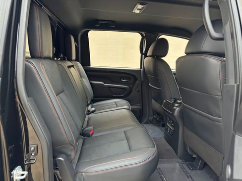 Used 2023 Nissan Titan PRO-4X AWD/4WD image 35