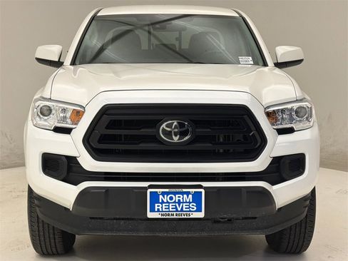 Used 2022 Toyota Tacoma SR image 2