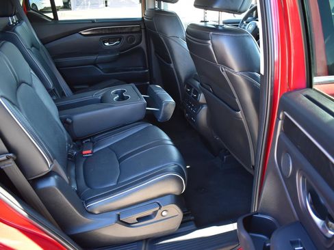 Used 2023 Honda Pilot Elite image 17