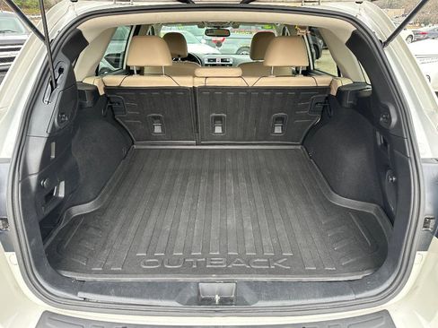 Used 2015 Subaru Outback 2.5i Limited image 22