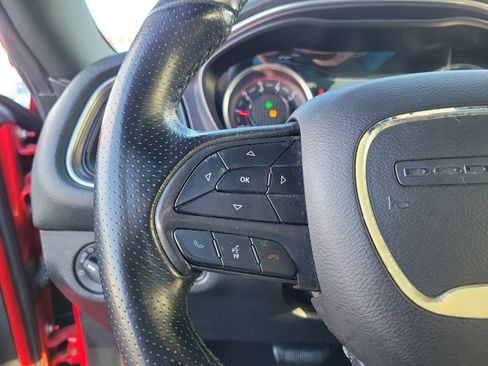 Used 2018 Dodge Challenger R/T image 18