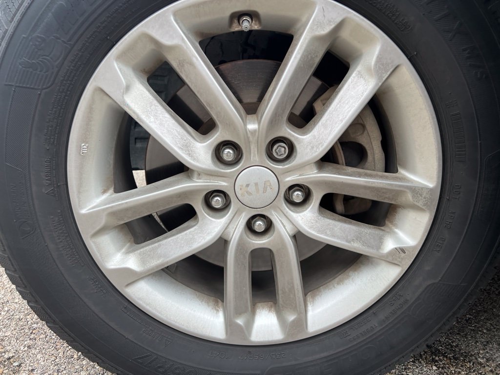 Used 2014 Kia Sorento LX w/ Premium Package FWD image 9
