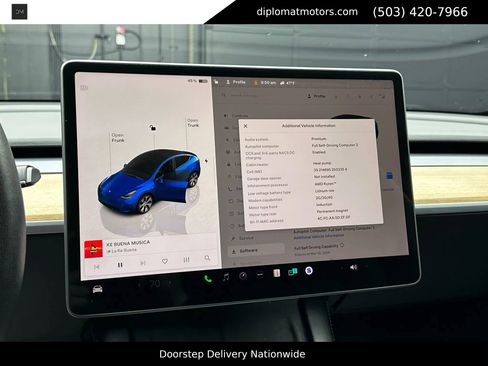 Used 2022 Tesla Model Y Long Range image 30