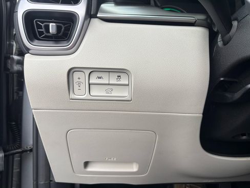 Used 2023 Kia Sorento EX image 9