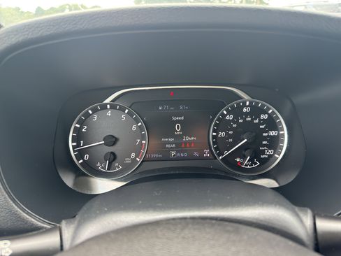 Used 2023 Nissan Frontier SV w/ Tow Package image 11