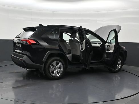 Used 2025 Toyota RAV4 XLE w/ Convenience Package FWD image 32