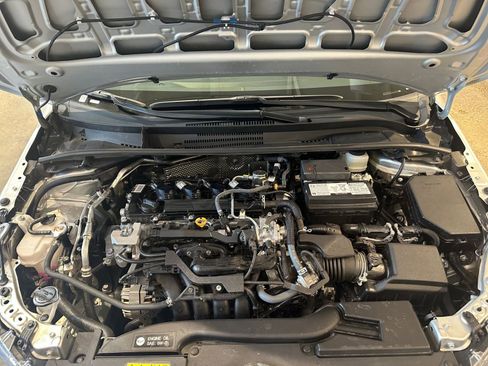 Used 2025 Toyota Corolla LE image 32