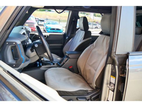 Used 2023 Ford Bronco Black Diamond w/ Sasquatch Package image 10