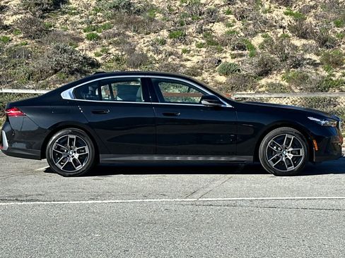 New 2026 BMW 530i xDrive image 8