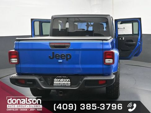Used 2023 Jeep Gladiator Sport AWD/4WD image 26