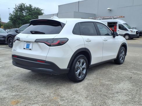 Certified 2026 Honda HR-V LX image 24