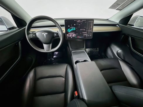 Used 2021 Tesla Model Y 2WD image 29