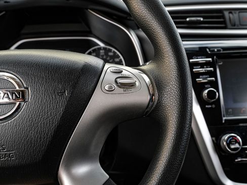 Used 2017 Nissan Murano S w/ Navigation Package image 16