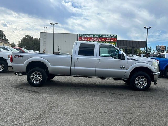 Used 2014 Ford F350 Lariat w/ Lariat Ultimate Package AWD/4WD image 5