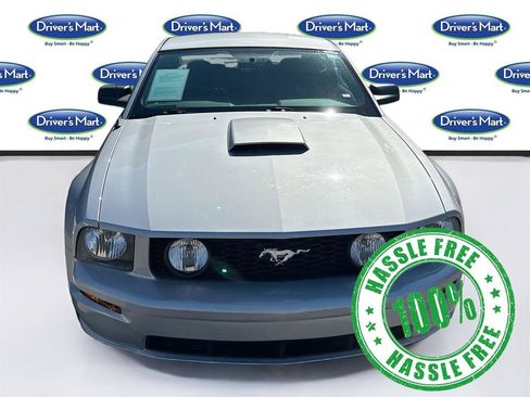 Used 2007 Ford Mustang GT image 2