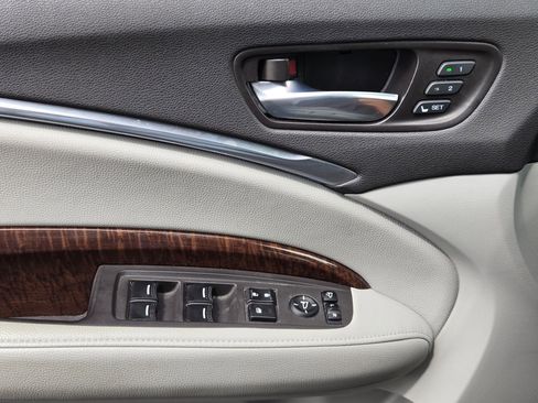 Used 2018 Acura MDX FWD w/ Technology Package image 11