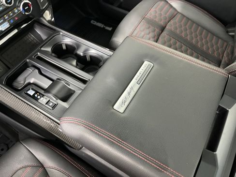 Used 2025 Ford F150 Lariat w/ Equipment Group 502A High image 22