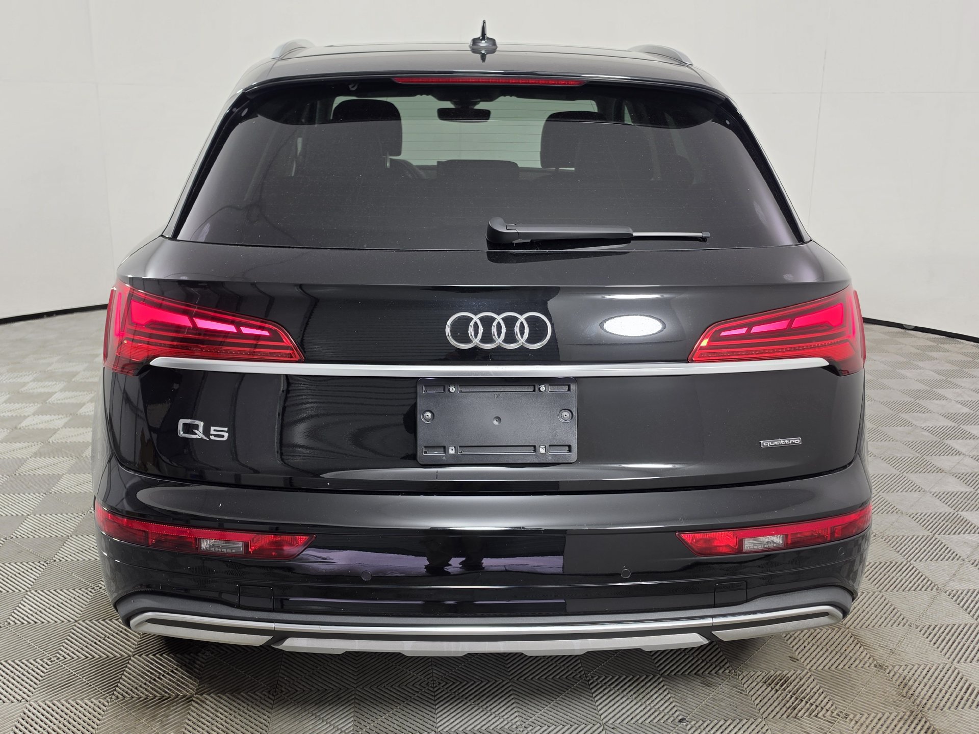Used 2024 Audi Q5 2.0T Premium AWD/4WD image 43
