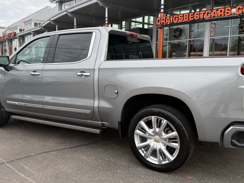 Used 2023 Chevrolet Silverado 1500 High Country w/ High Country Premium Package image 18